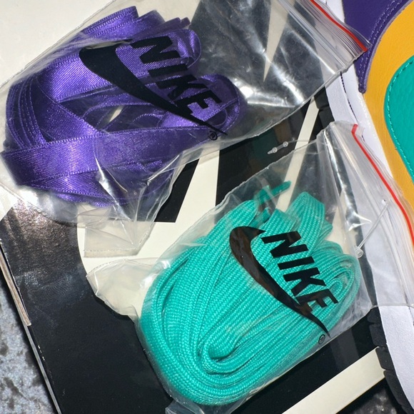 Nike Dunk Low Lisa Leslie - Picture 7 of 7